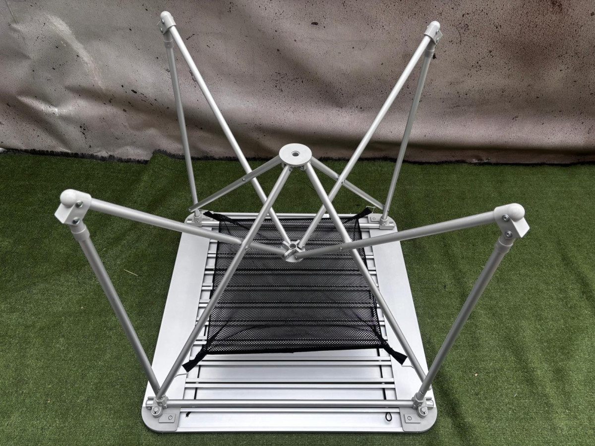 STOLIK TURYSTYCZNY KEMPINGOWY UQUIP ALUMINIOWY 70X70X67CM WAGA 3,5KG