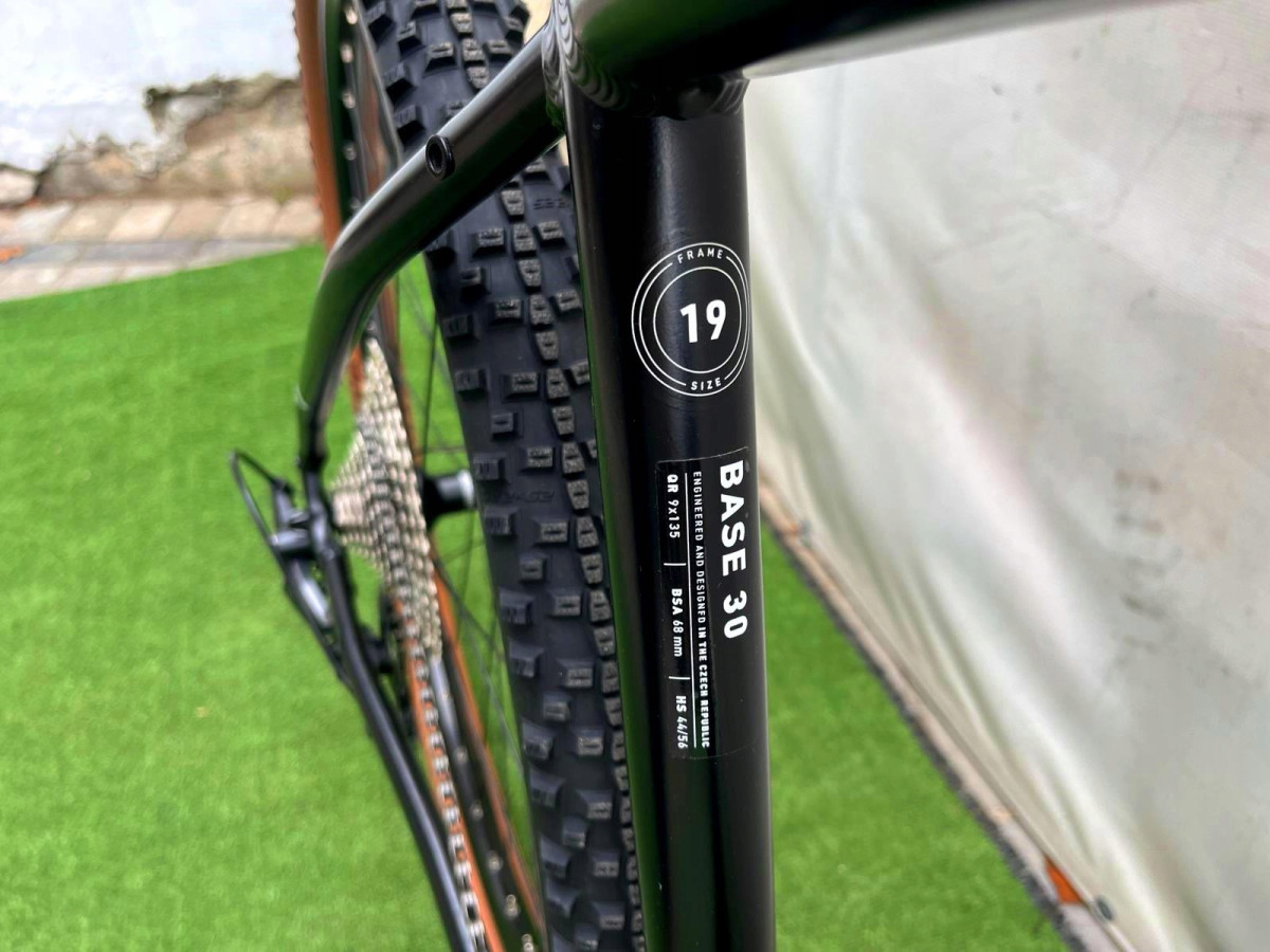 NOWY ROZZO BASE 30 SHIMANO DEORE 12S M6100 KOŁA 29 RAMA L 19" ROCK SHOX