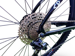 ROWER MTB ROZZO BASE 30 SHIMANO DEORE 12S M6100 KOŁA 29 RAMA 19" ROCK SHOX