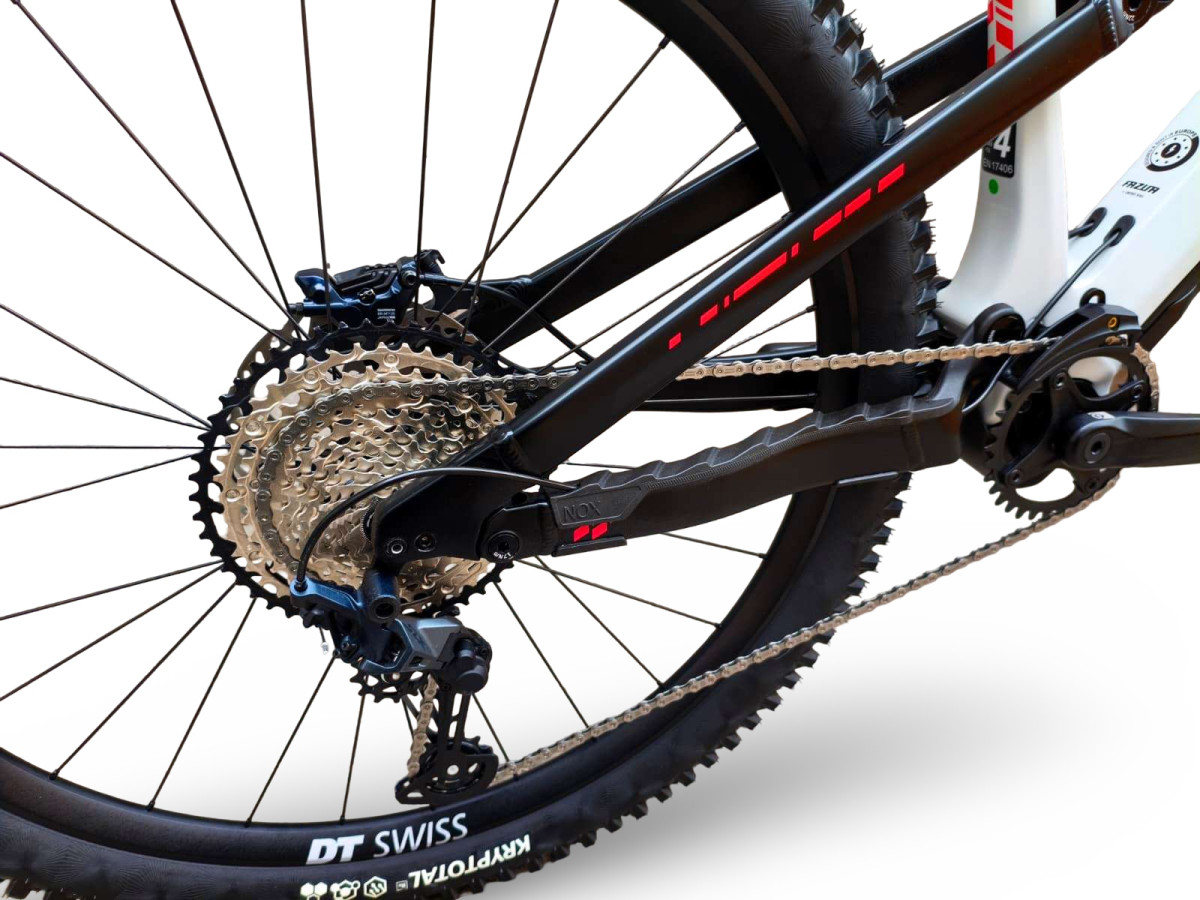 ROWER ELEKTRYCZNY ENDURO NOX HELIUM 5.9 RAMA 43CM FOX36 SLX1X12 FAZUA 252WH