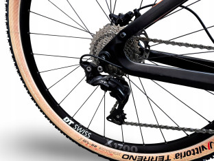 ROWER MTB FULL CARBON KONA HEI HEI SUPREME RAMA 18" XT 1X11 FOX ROCK SHOX