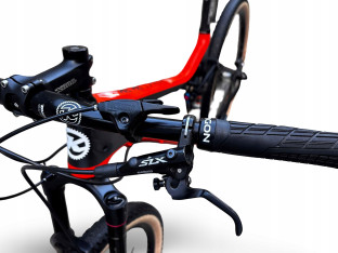 ROWER MTB FULL CARBON KONA HEI HEI SUPREME RAMA 18" XT 1X11 FOX ROCK SHOX