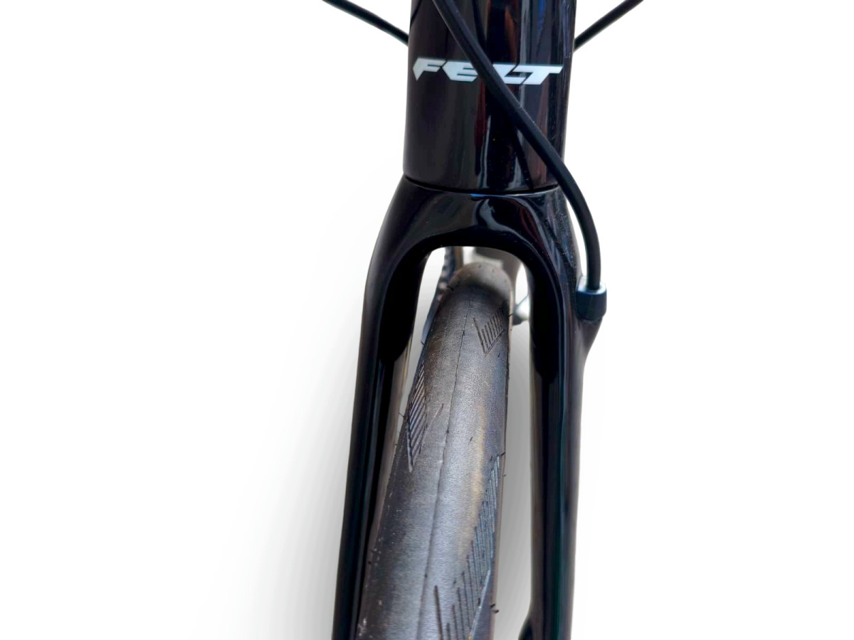 ROWER SZOSOWY FELT VR ADVANCED RAMA 54CM CARBON SHIMANO 105 WAGA 8,8KG