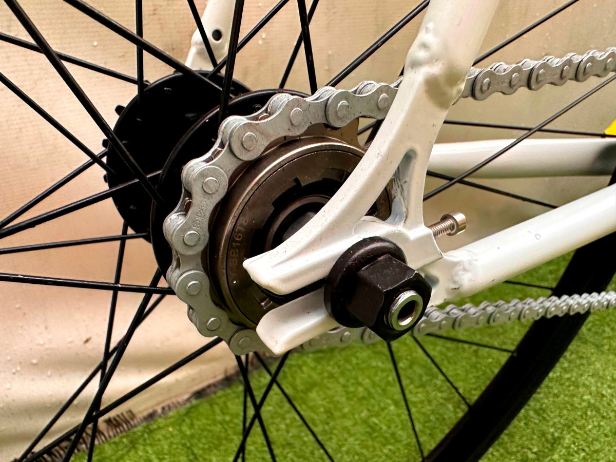 RIVA PHANTOM WHITE 55CM NOVATEC FIX SINGLE