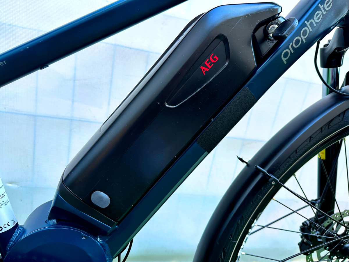 ELEKTRYCZNY PROPHETE Entdecker 21.EMT.10 726KM