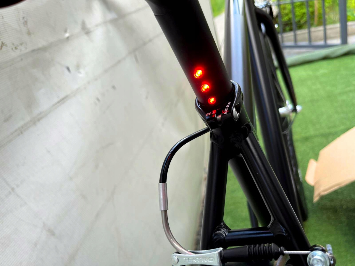 FIXIE BACKSPIN ZEHUS KOŁA 28" RAMA 46CM ELEKTRYCZNY