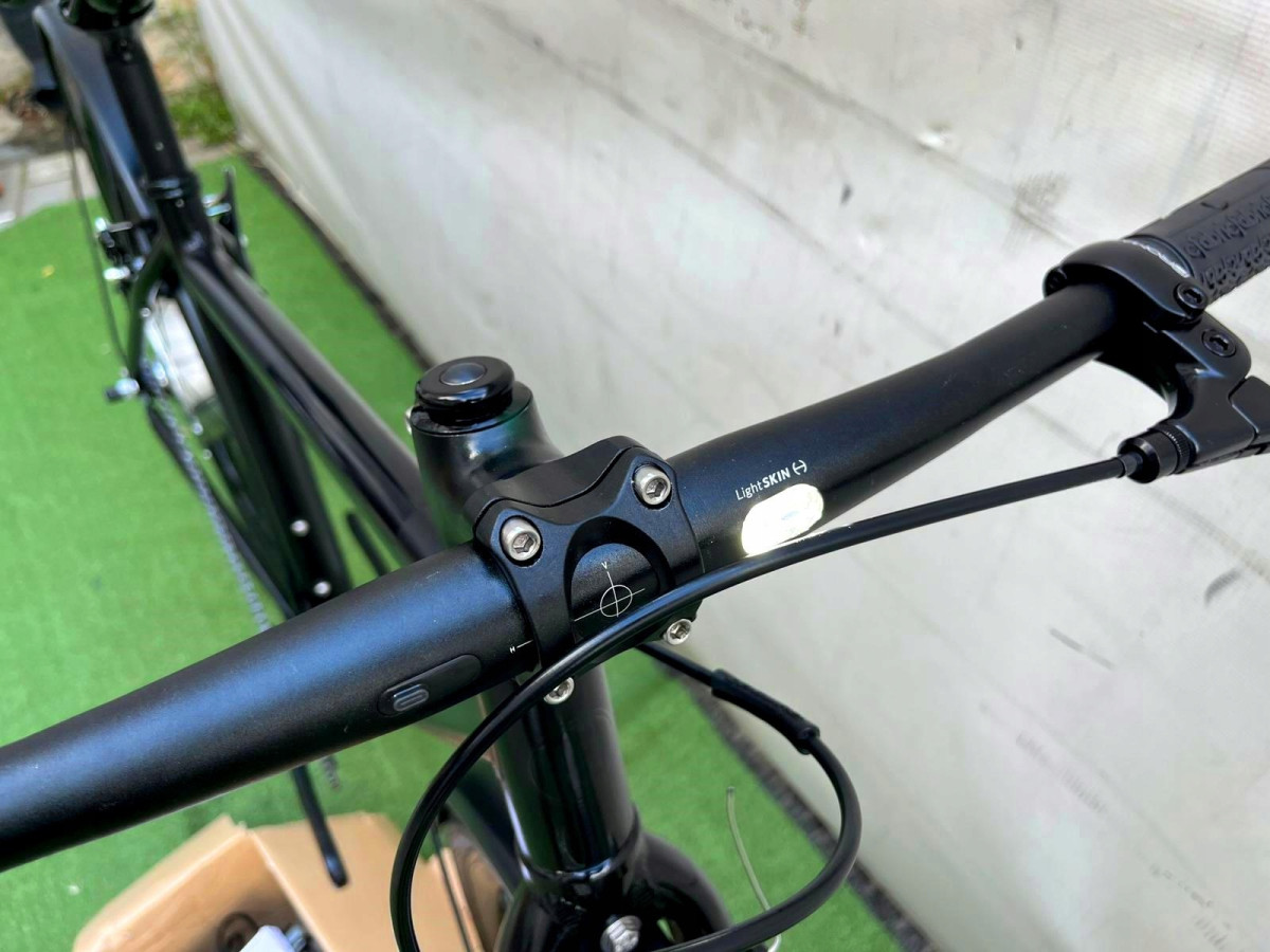 FIXIE BACKSPIN ZEHUS KOŁA 28" RAMA 46CM ELEKTRYCZNY