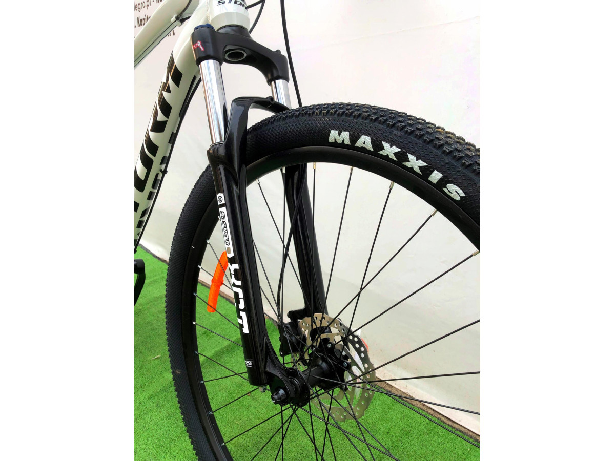 NOWY STORM SHARK 3.0 KOŁA 29 SHIMANO HYDRAULIKA