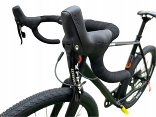 ROWER GRAVEL SERIOUS GRAVIX PRO SRAM APEX 1X11S RAMA 57CM SZTYWNE OSIE