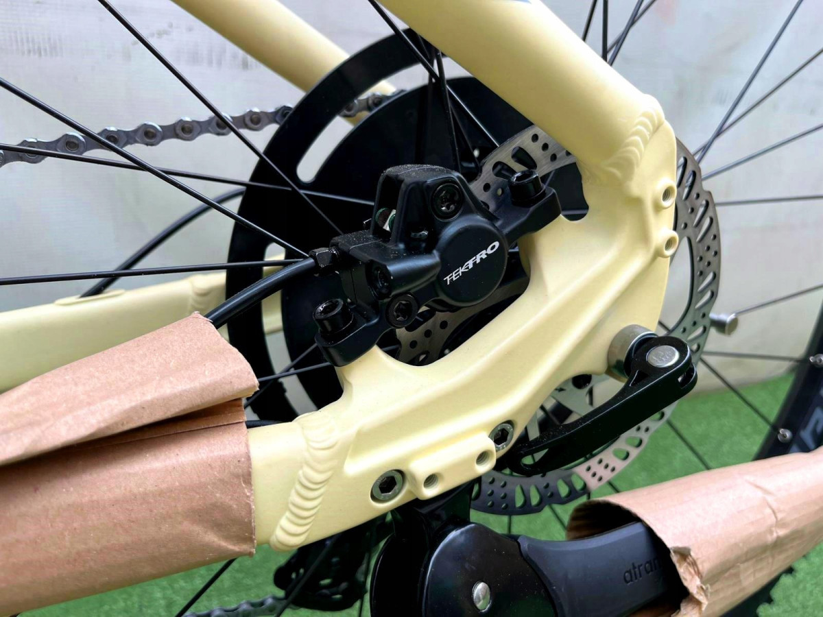 SERIOUS BEAR ROCK LTD RAMA L 47CM BOSCH PERFORMANCE NOWY 0KM