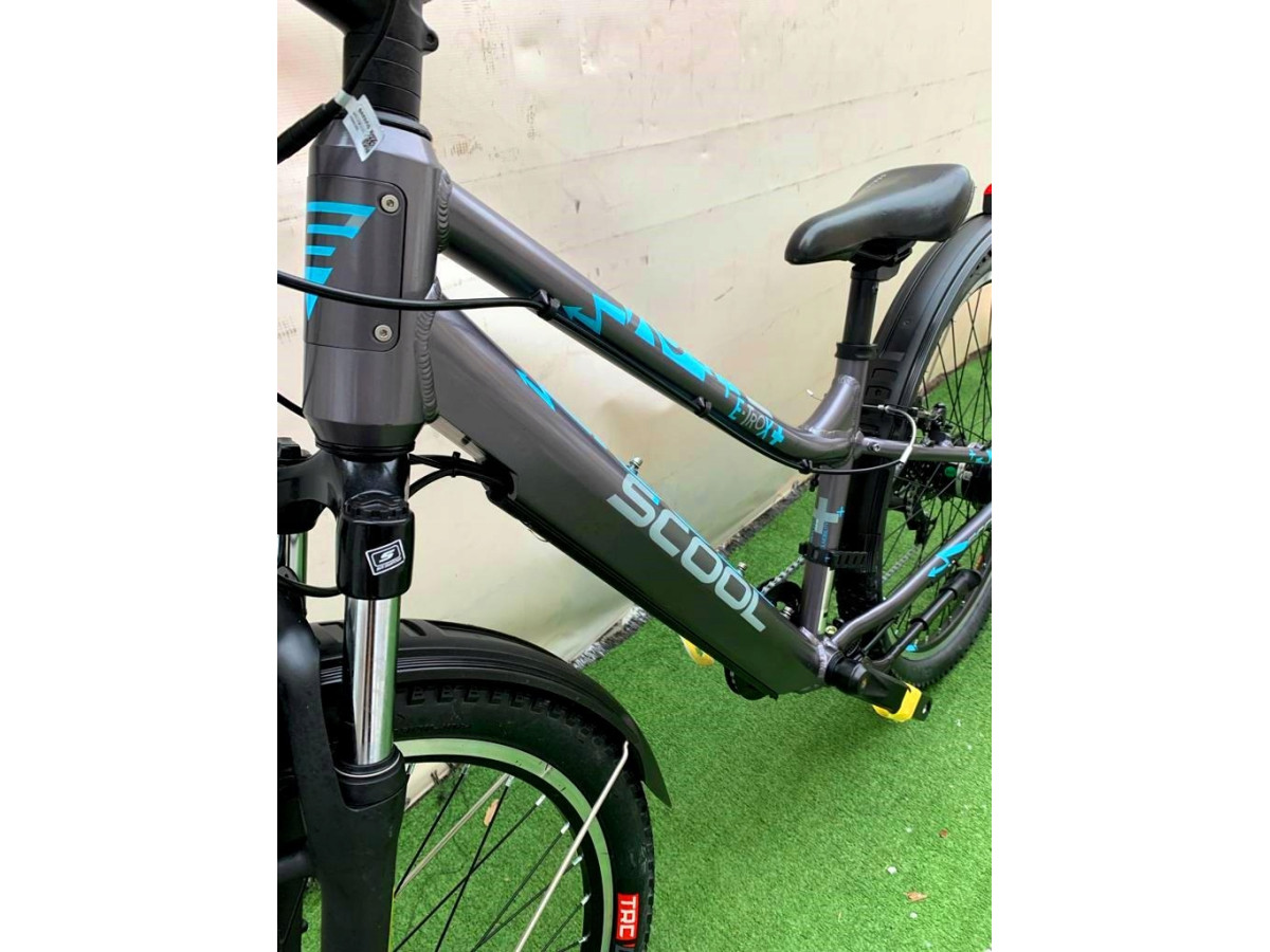 ROWER ELEKTRYCZNY SCOOL ETROX 7S KOŁA 26" SHIMANO BAFANG 250W