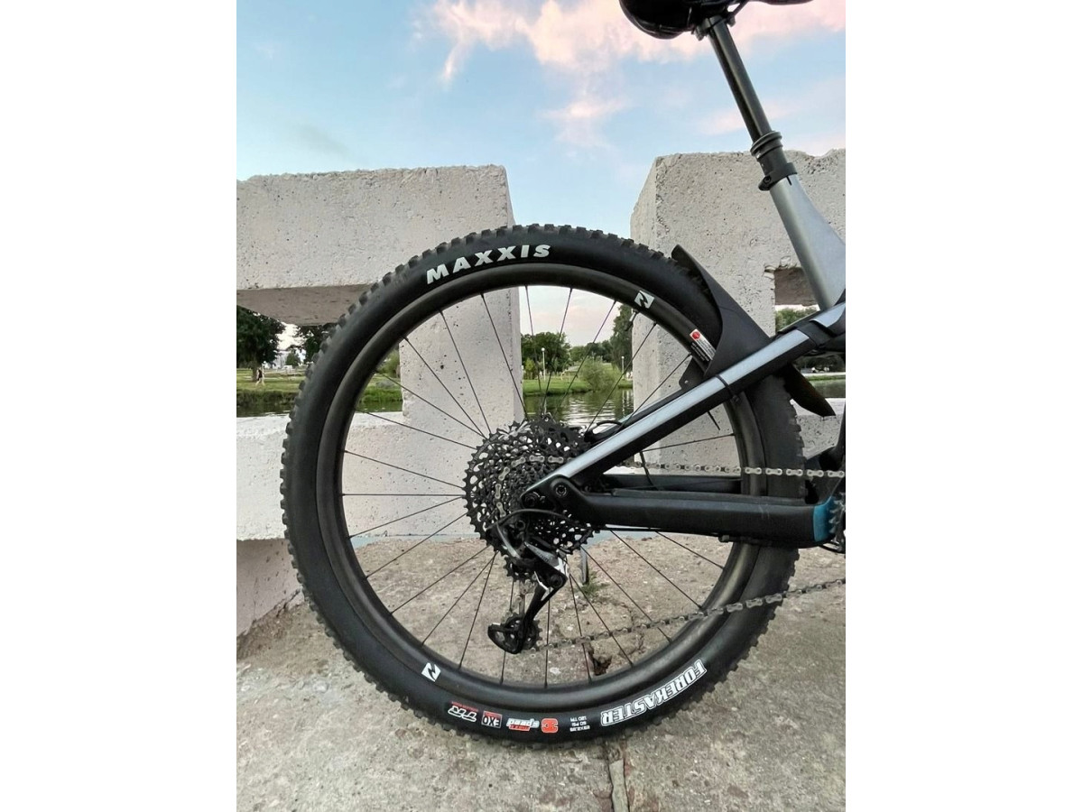 Opona rowerowa MTB MAXXIS FOREKASTER rozmiar 29" 2,35" 798 g