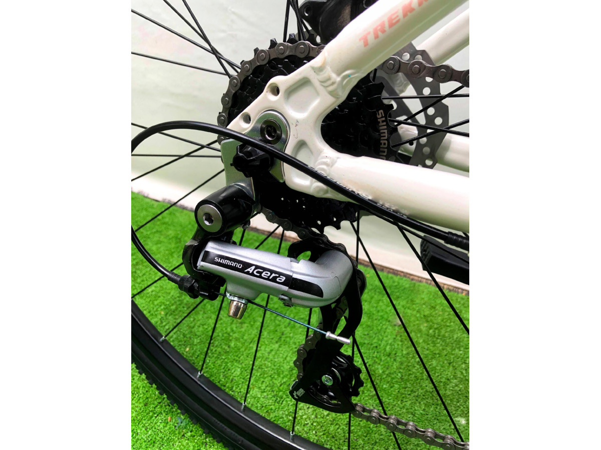 Rower crossowy Storm AERO CROSS 4.0 rama 17 cali koło 28 " biały