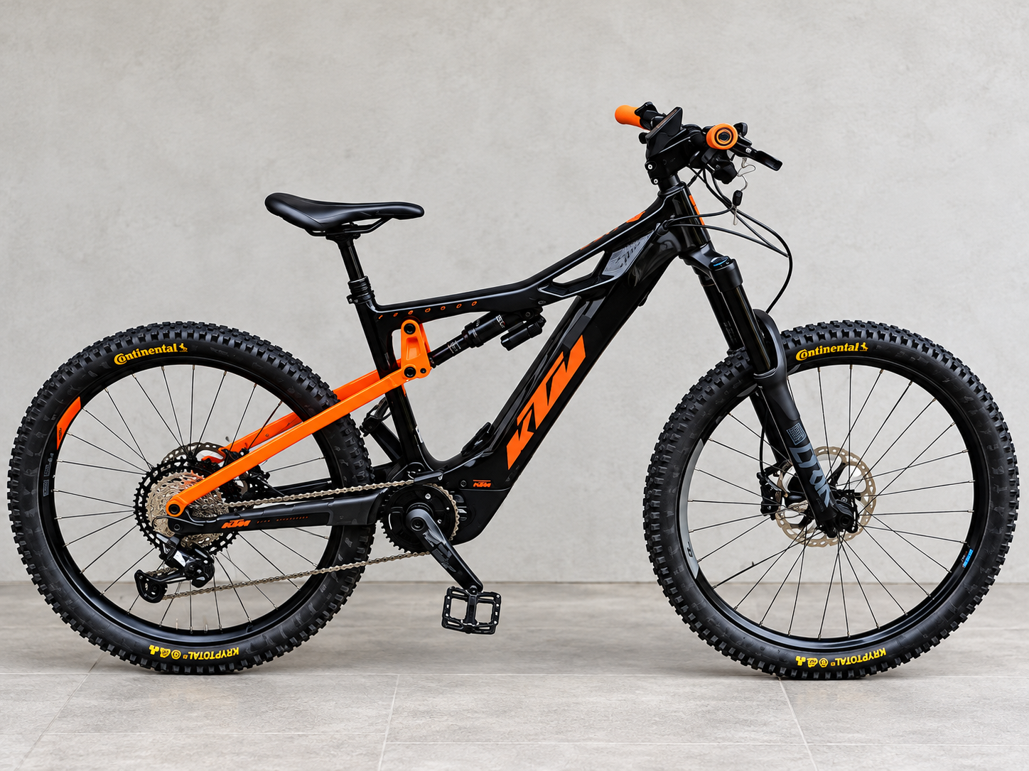 Używany elektryczny rower KTM Macina Kapoho – rzeczywista fotografia ROWERIX