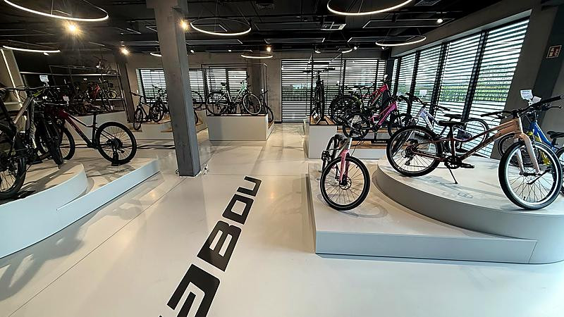 ROWERIX na targach TABOU 2026 – nowa siedziba, rowery DIRT i kolekcja na sezon 2027!